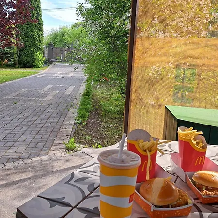 Apple Paradise, House Of Mirrors, Self Check-in, Free Parking Gæstehus *
