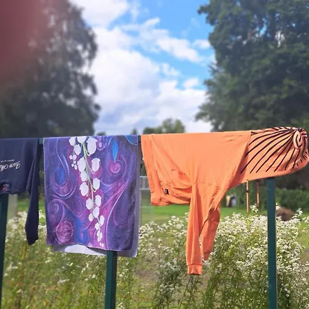 Apple Paradise, House Of Mirrors, Self Check-in, Free Parking Gæstehus